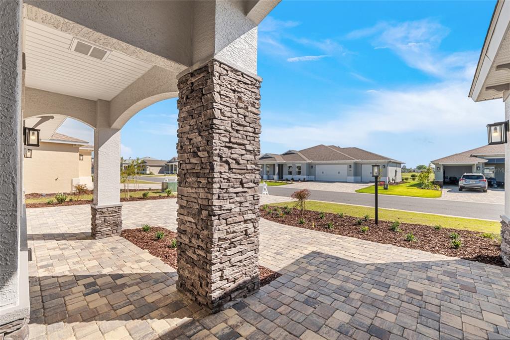 10139 Southwest 82nd Place Road Ocala, FL 34481 - Photo 9 of 61 Gallery Image 9