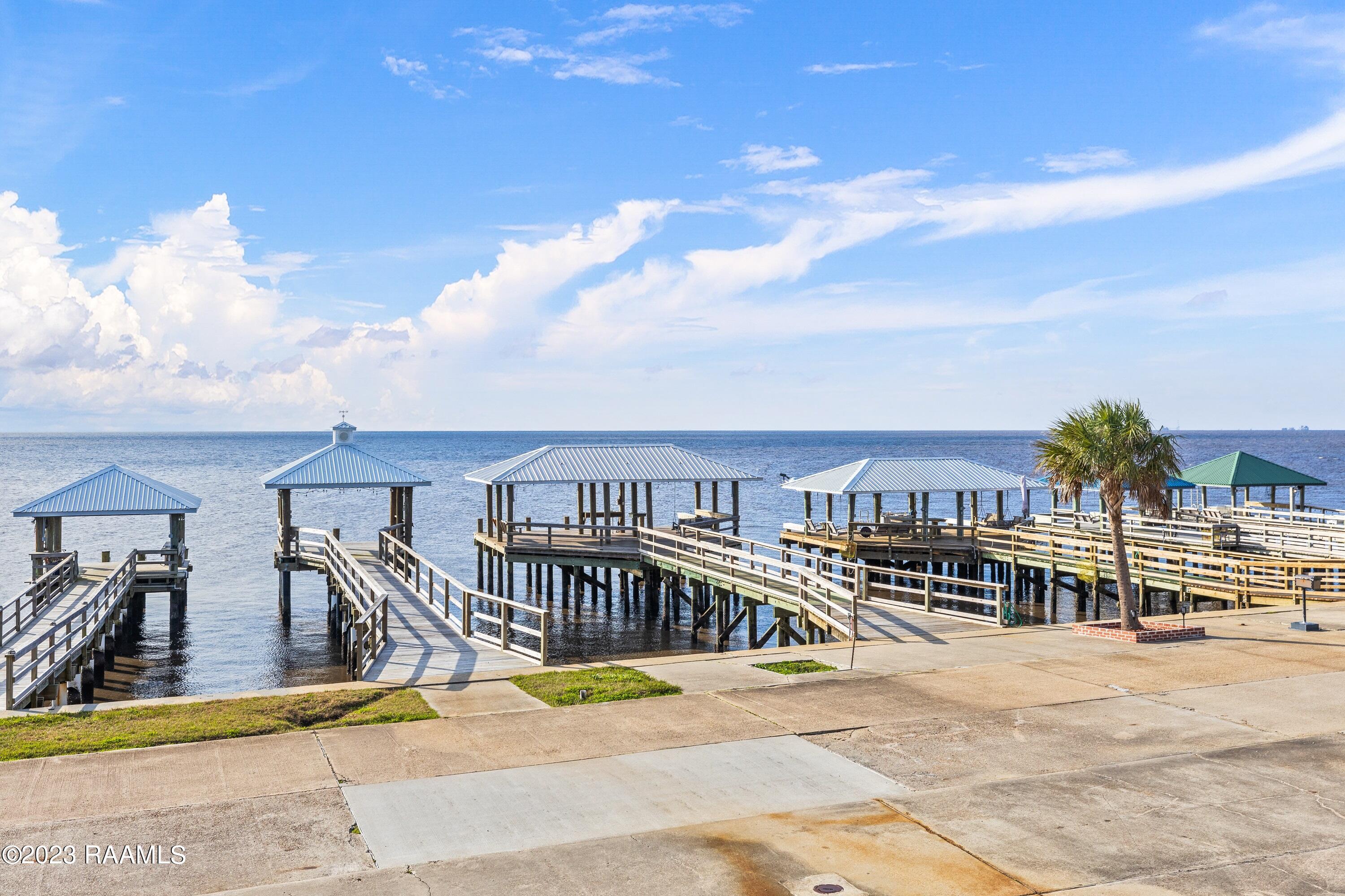 526 Bayview Lane Cypremort Point, LA 70538 - Photo 22 of 30 Pier