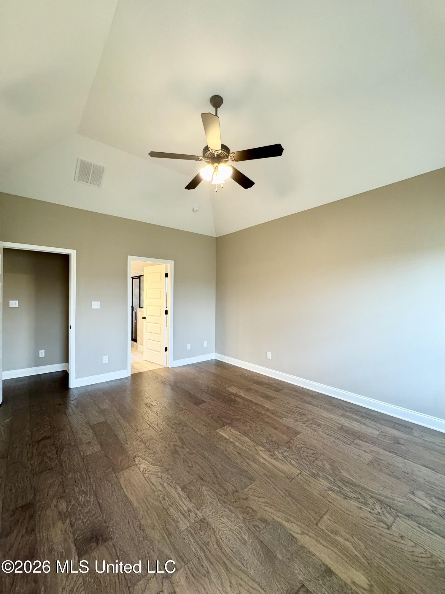 708 Holiday Cove Hernando, MS 38632 - Photo 14 of 37 IMG_8878