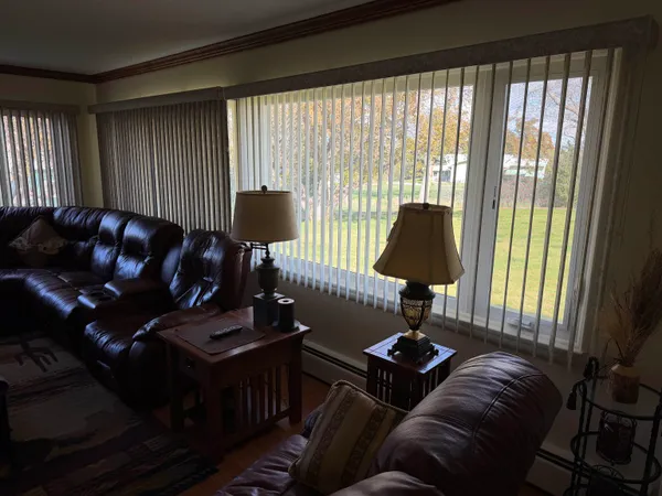 $429,500 | 809 Bighorn Avenue West, Basin, WY 82410