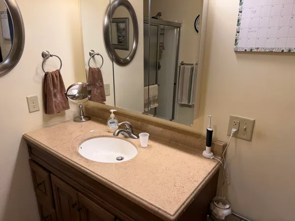 $429,500 | 809 Bighorn Avenue West, Basin, WY 82410
