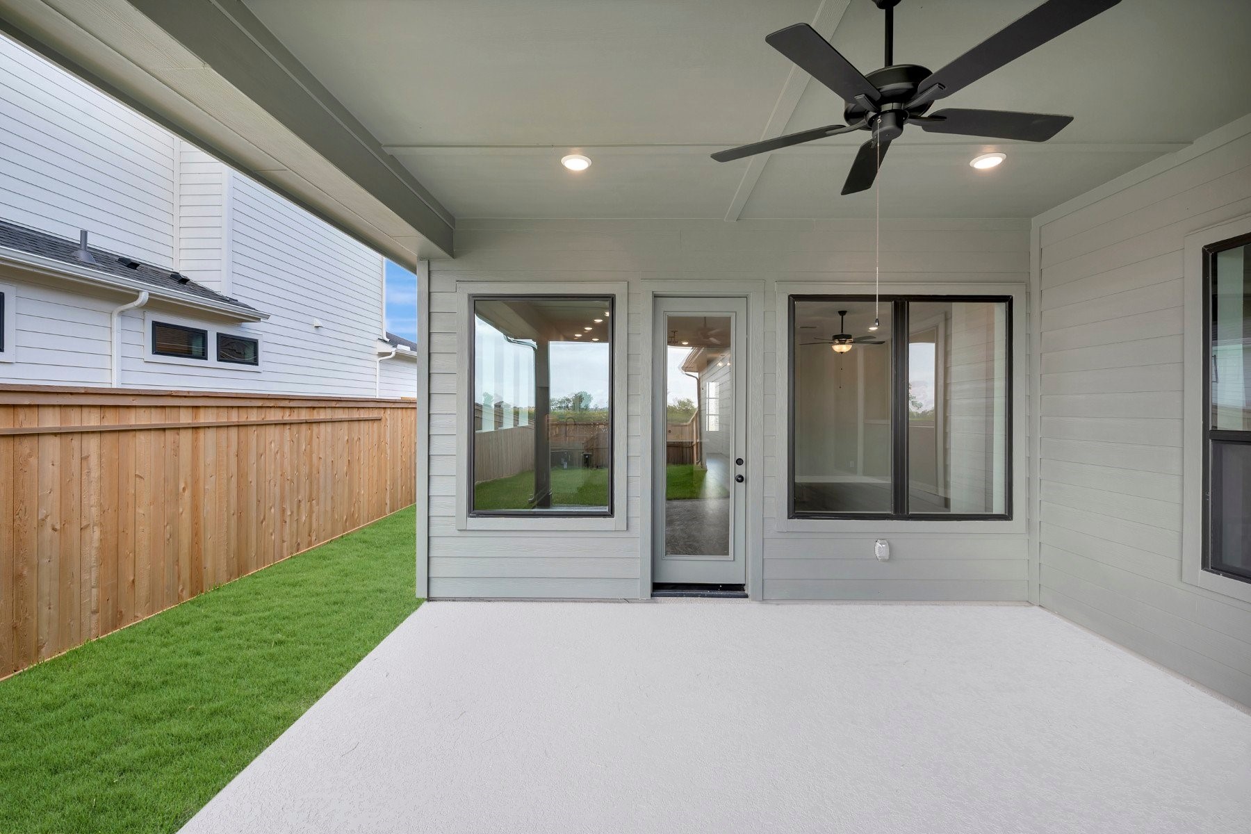 2722 Cottage Place Rosharon, TX 77583 - Photo 8 of 50 a house with view of front door