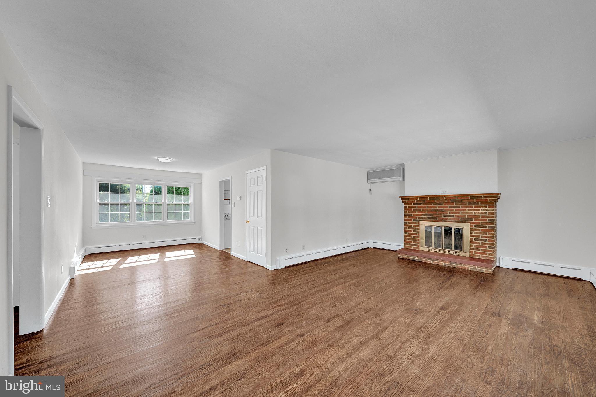 24 Federal City Road Ewing, NJ 08638 - Photo 4 of 37 Gallery Image 4
