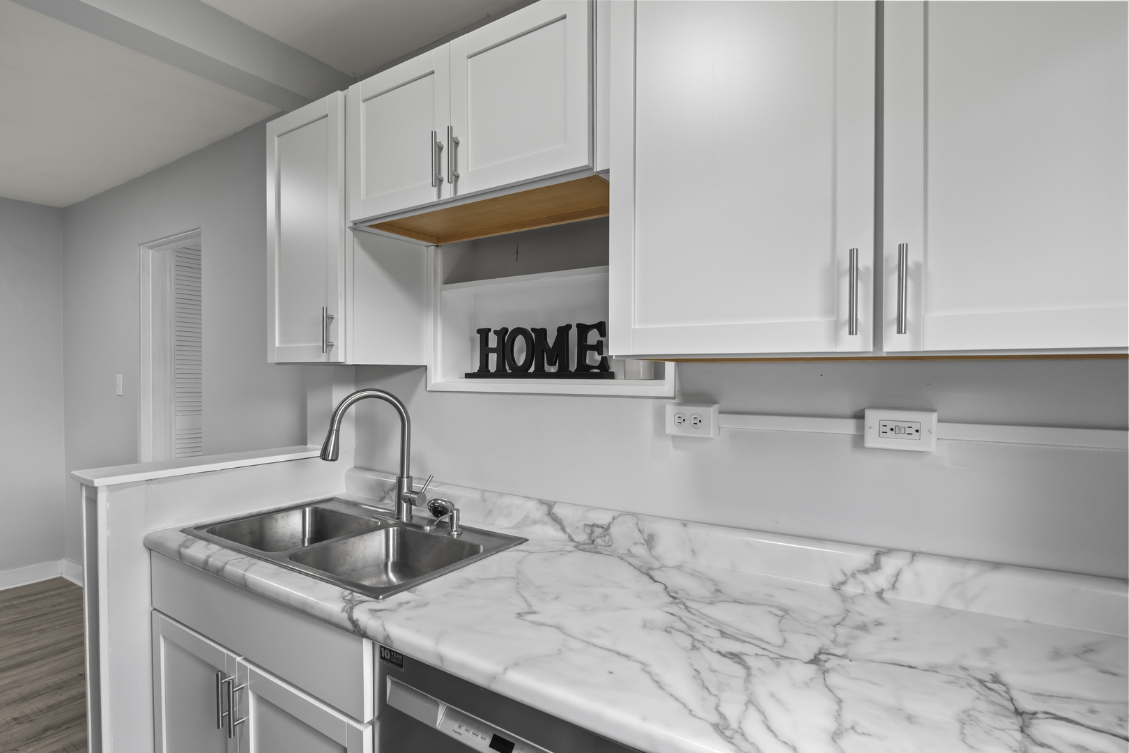 3614 Linneman Street Glenview, IL 60025 - Photo 12 of 26