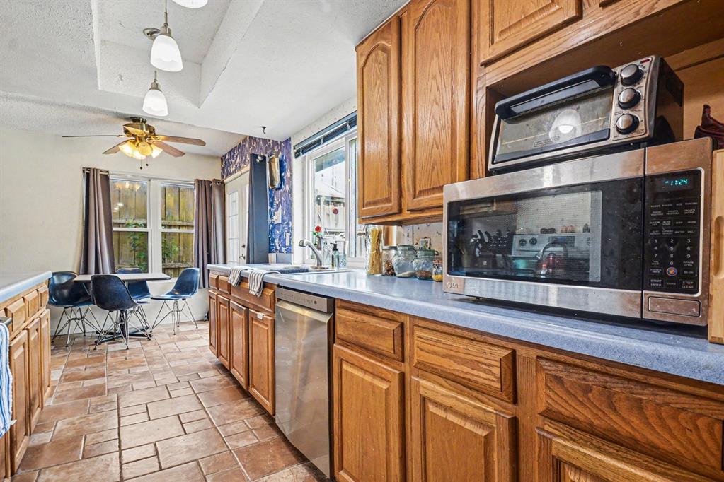 5518 Round Rock Road Garland, TX 75044 - Photo 12 of 34 Gallery Image 12