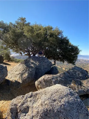 $2,200 | 29400 Skyline Drive, Tehachapi, CA 93561