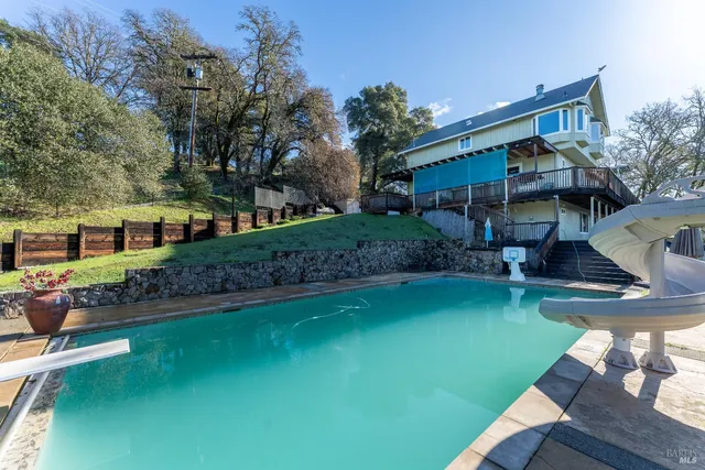 a view of a lake with houses
