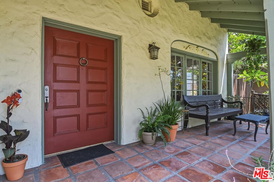 831 East Rio Grande Street Pasadena, CA 91104 - Photo 6 of 43