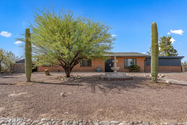 $824,950 | 5845 North Calle Tiburon, Tucson, AZ 85741