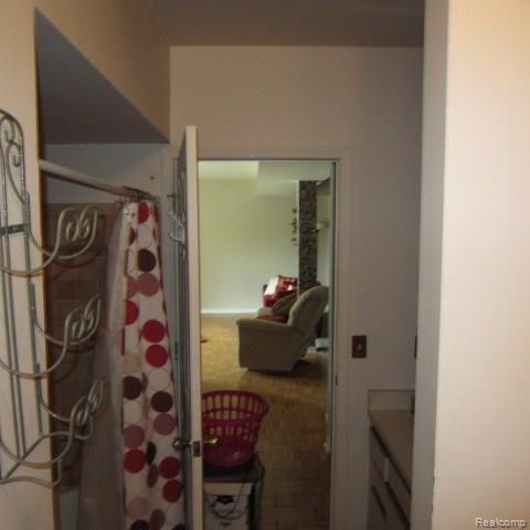 29463 Meadow Ridge South Farmington Hills, MI 48334 - Photo 32 of 33