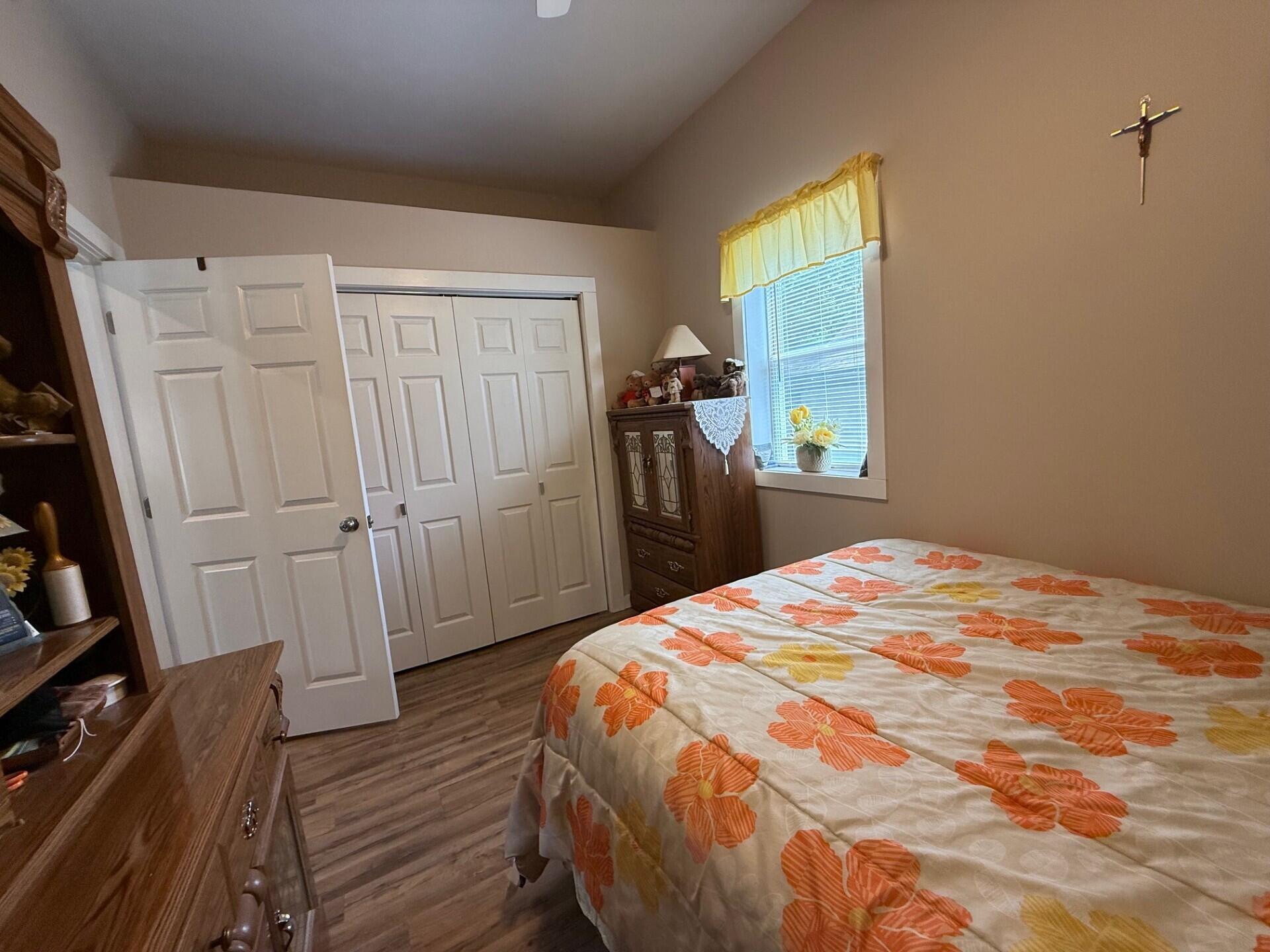 603 South George Street Ludington, MI 49431 - Photo 10 of 23 Bedroom 1