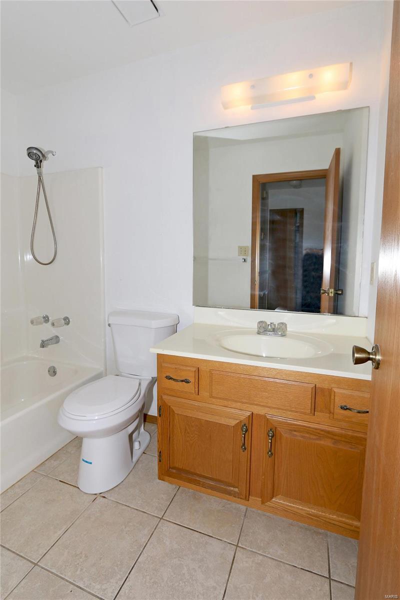 1148 Spencer Road St. Peters, MO 63376 - Photo 15 of 29 Gallery Image 15