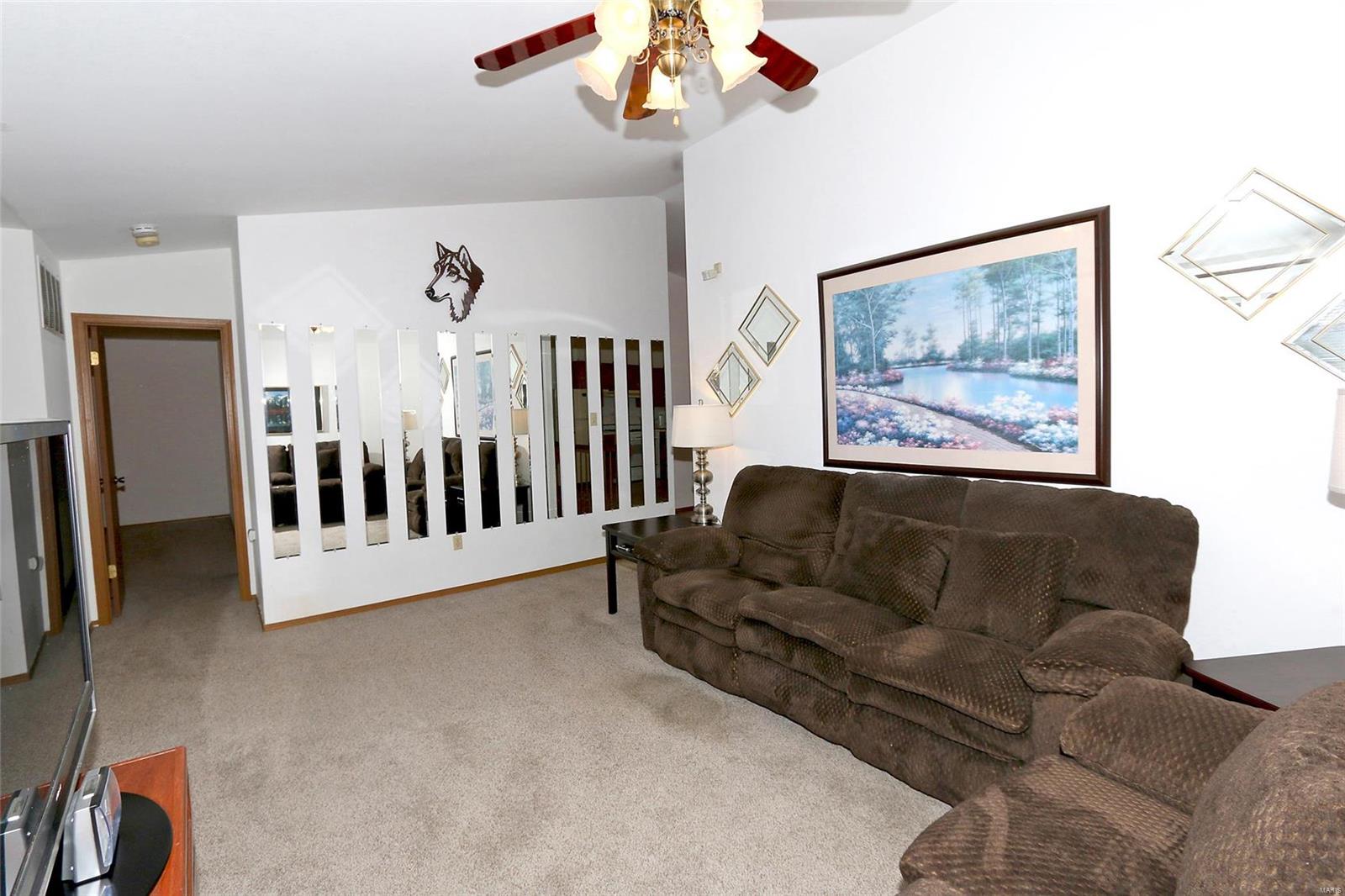 1148 Spencer Road St. Peters, MO 63376 - Photo 4 of 29 Gallery Image 4
