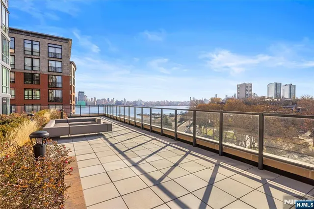 $999,999 | 1000 Maxwell Lane, Unit 11I, Hoboken, NJ 07030