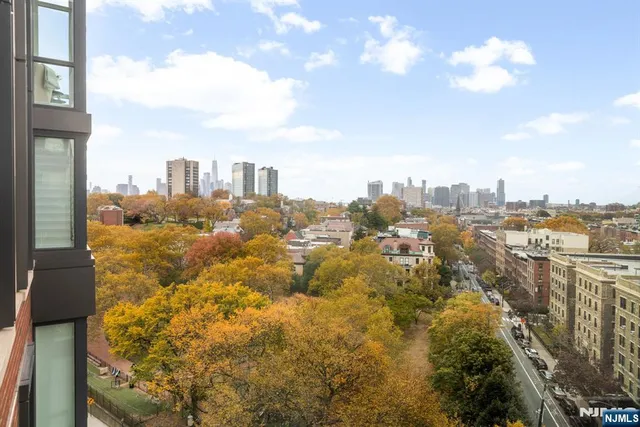 $999,999 | 1000 Maxwell Lane, Unit 11I, Hoboken, NJ 07030