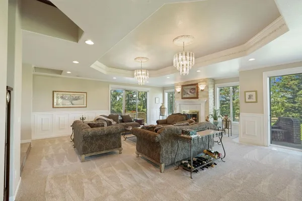 $1,800,000 | 21649 Des Moines Road, Acampo, CA 95220
