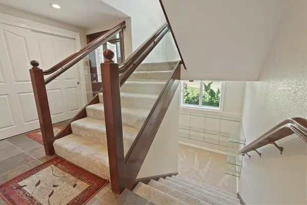 $1,800,000 | 21649 Des Moines Road, Acampo, CA 95220