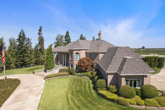 $2,099,000 | 21649 Des Moines Road, Acampo, CA 95220