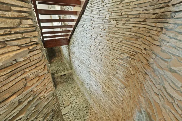 $1,800,000 | 21649 Des Moines Road, Acampo, CA 95220