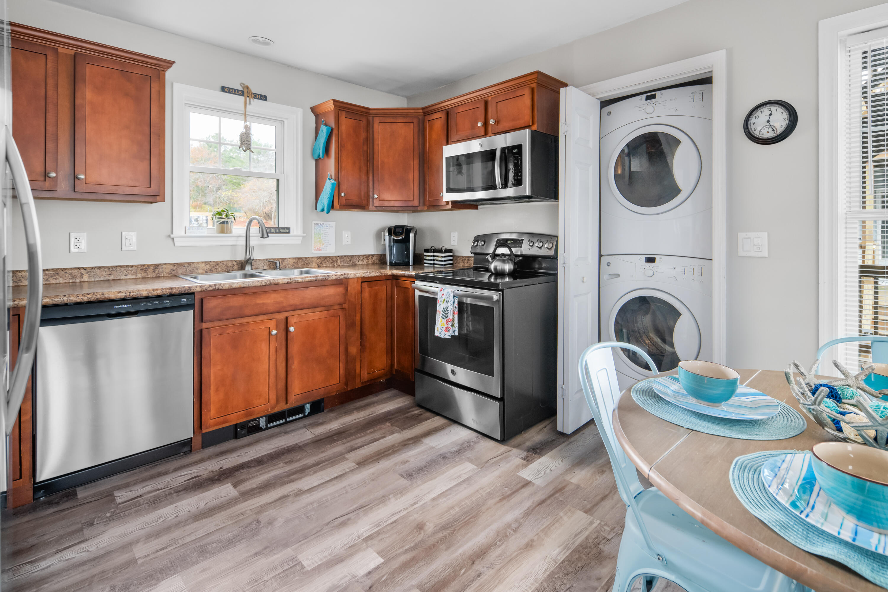 10 Barefoot Cottage Road, Unit 121 Wells, ME 04090 - Photo 6 of 19 Kitchen-2