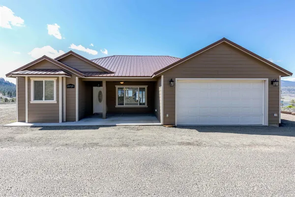 $399,950 | 39725 Overlook Lane North, Seven Bays, WA 99122