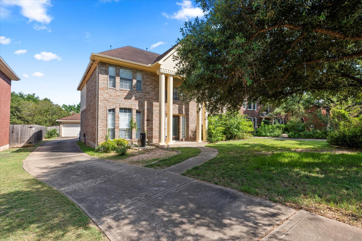 5916 Rickerhill Lane Austin, TX 78739 - Photo 2 of 34