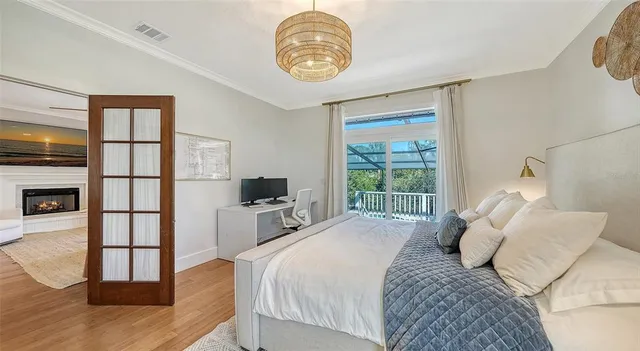 $1,275,000 | 421 Island Circle, Sarasota, FL 34242