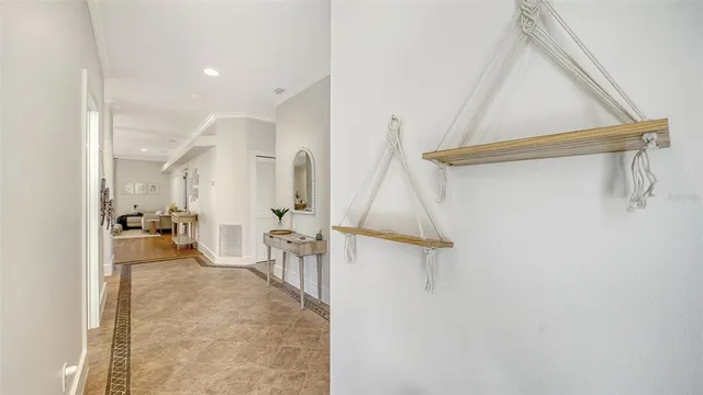 $1,275,000 | 421 Island Circle, Sarasota, FL 34242