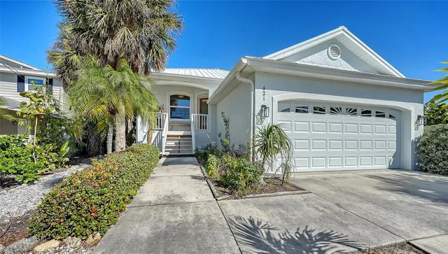 $1,275,000 | 421 Island Circle, Sarasota, FL 34242