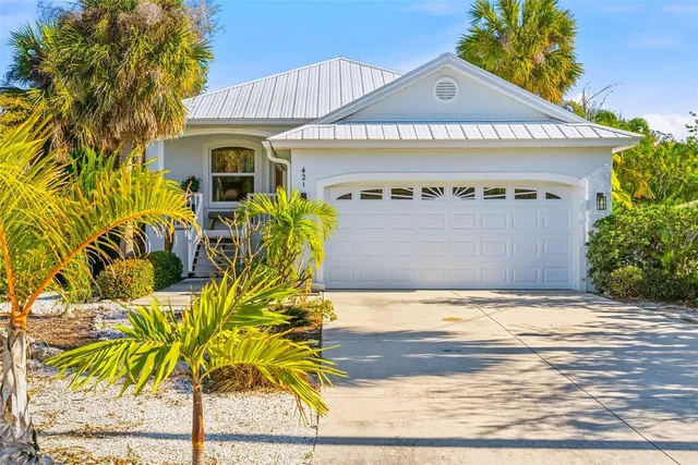 $1,275,000 | 421 Island Circle, Sarasota, FL 34242