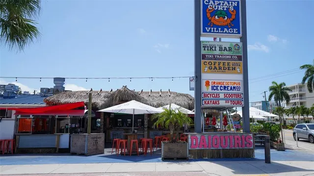 $1,275,000 | 421 Island Circle, Sarasota, FL 34242