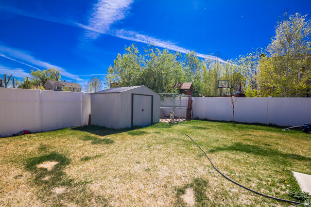 2933 Borah Vernal, UT 84078 - Photo 29 of 34