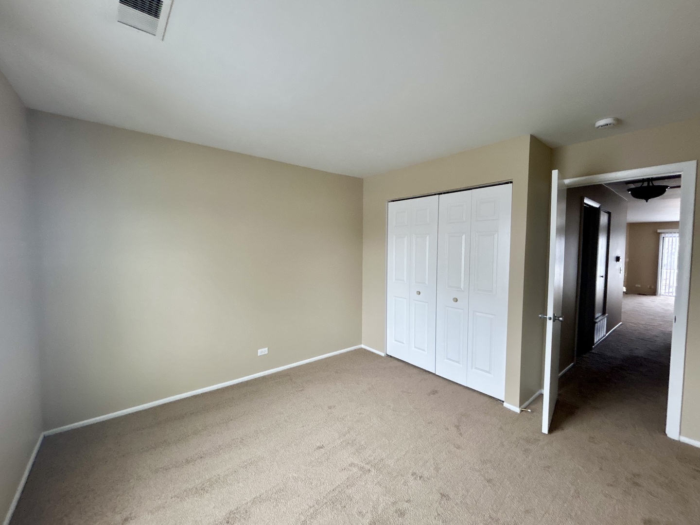 28 Regent Circle, Unit B2 Schaumburg, IL 60193 - Photo 15 of 17
