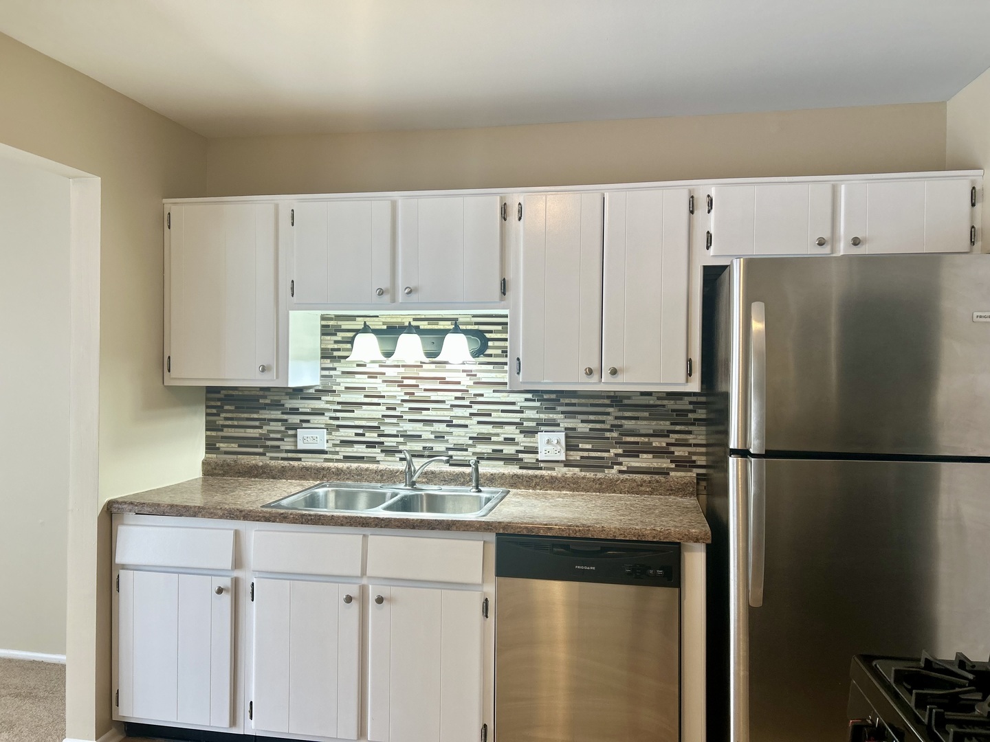 28 Regent Circle, Unit B2 Schaumburg, IL 60193 - Photo 7 of 17