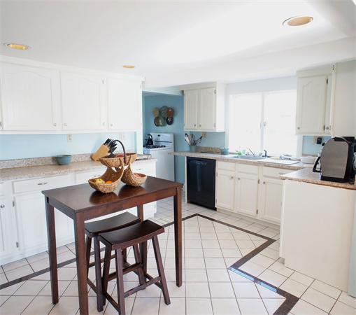 57 Spring Street Quincy, MA 02169 - Photo 5 of 14 Gallery Image 5