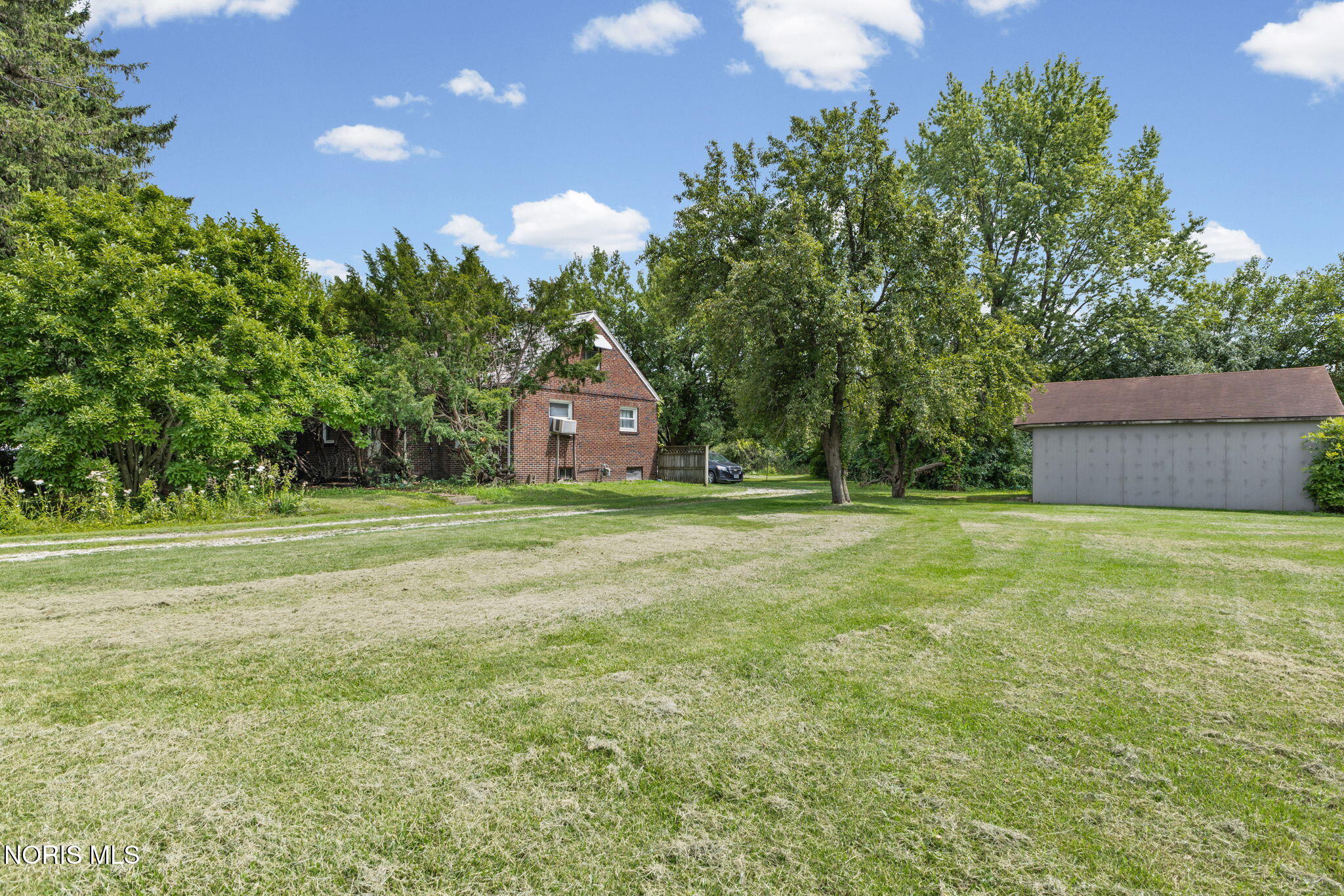 8905 Mandell Road Perrysburg, OH 43551 - Photo 2 of 16 Gallery Image 2