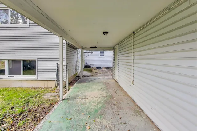 $249,900 | 221 Heine Avenue, Elgin, IL 60123