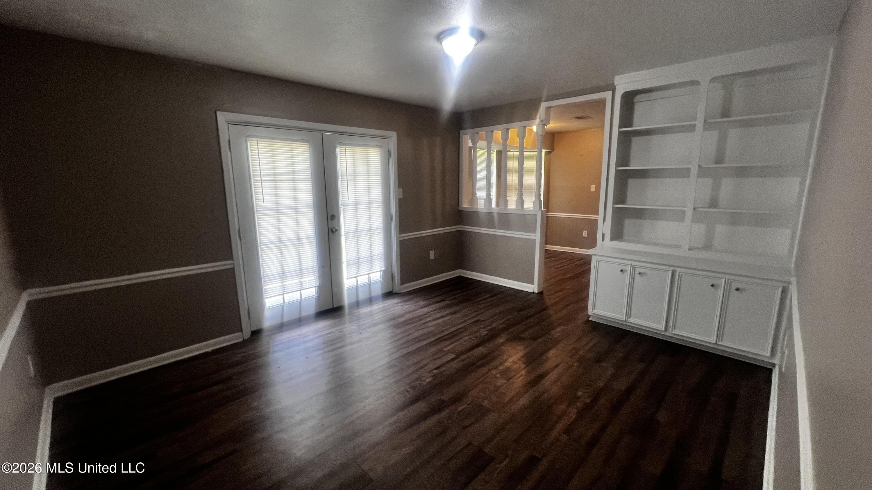 206 Valley Ridge Drive Jackson, MS 39206 - Photo 2 of 7 walkthrough-photo-4