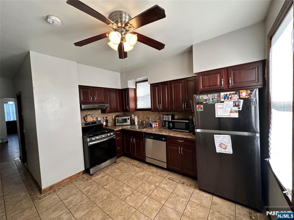 365 Devon Street, Unit 2 Kearny, NJ 07032 - Photo 4 of 11