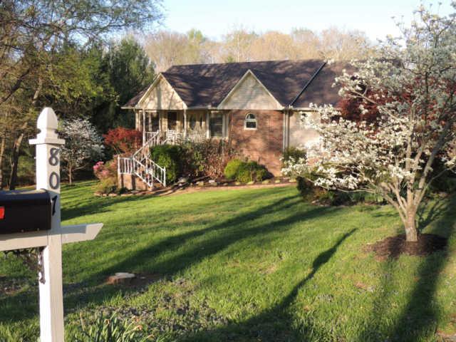 807 Hickory Ridge Trail Columbia, TN 38401 - Photo 15 of 17 Look at this shot of the yard in the springtime!!