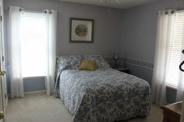 807 Hickory Ridge Trail Columbia, TN 38401 - Photo 10 of 17 Guest bedroom tastefully decorated.