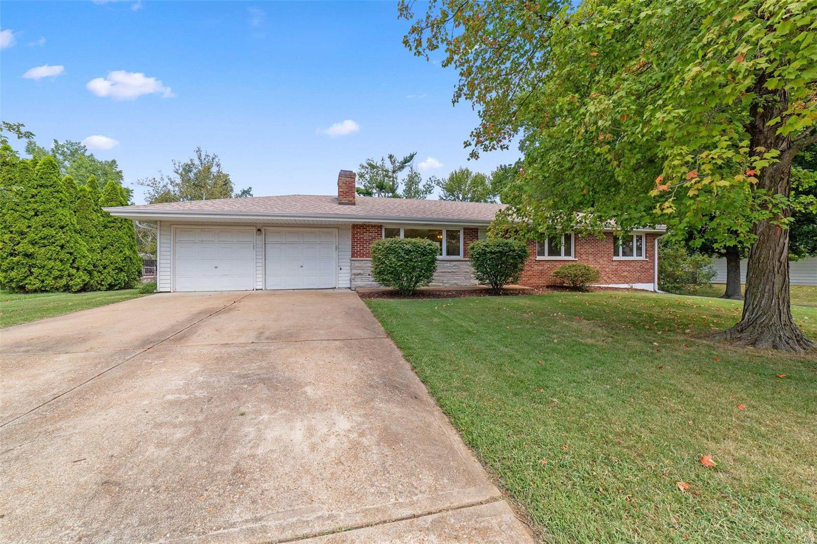 142 Romine Circle Ballwin, MO 63011 - Photo 32 of 41