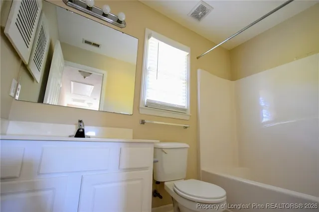 $1,650 | 328 Roundtree Drive, Fayetteville, NC 28303