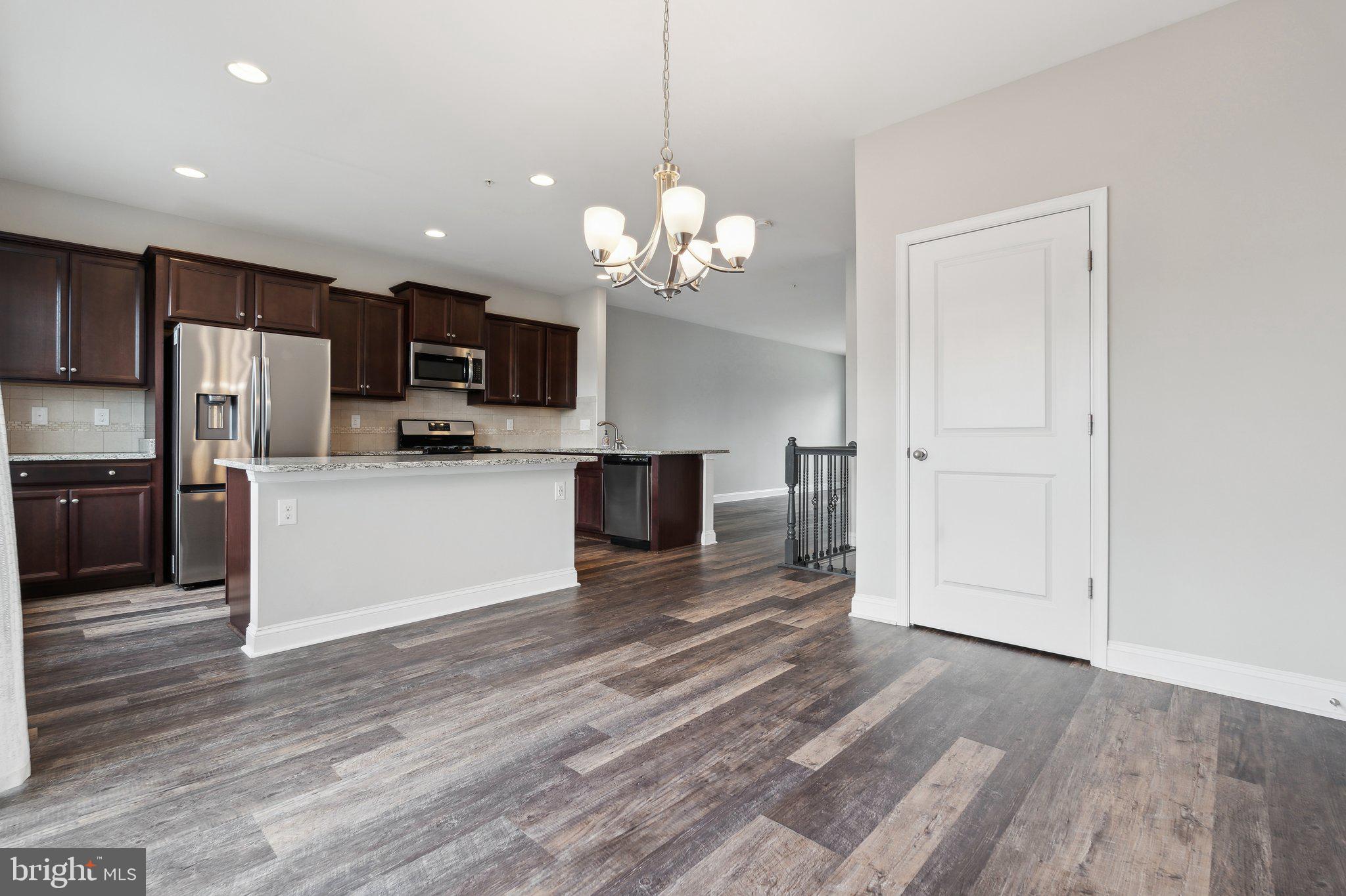 4652 Cambria Road Frederick, MD 21703 - Photo 3 of 36