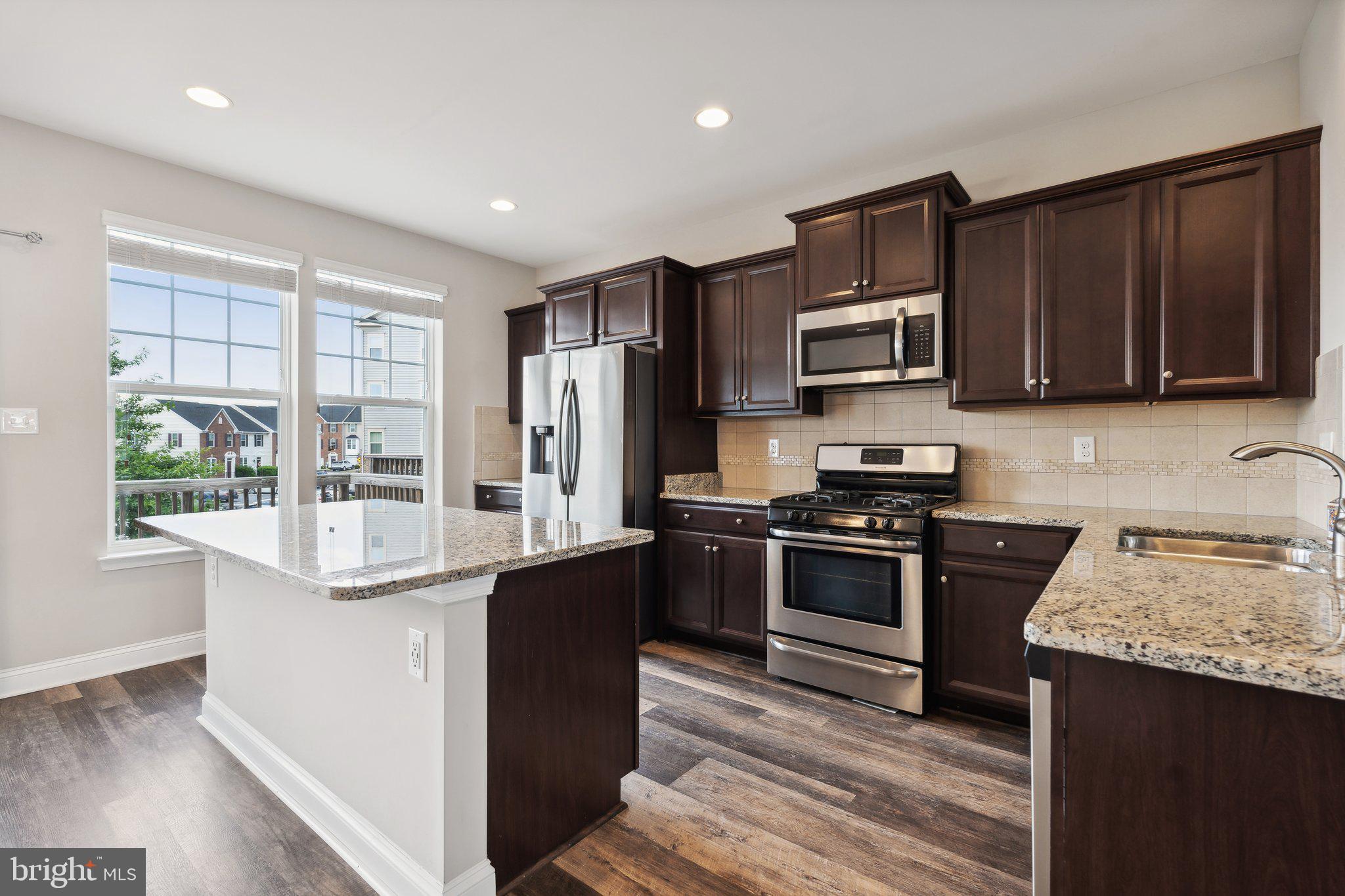 4652 Cambria Road Frederick, MD 21703 - Photo 5 of 36