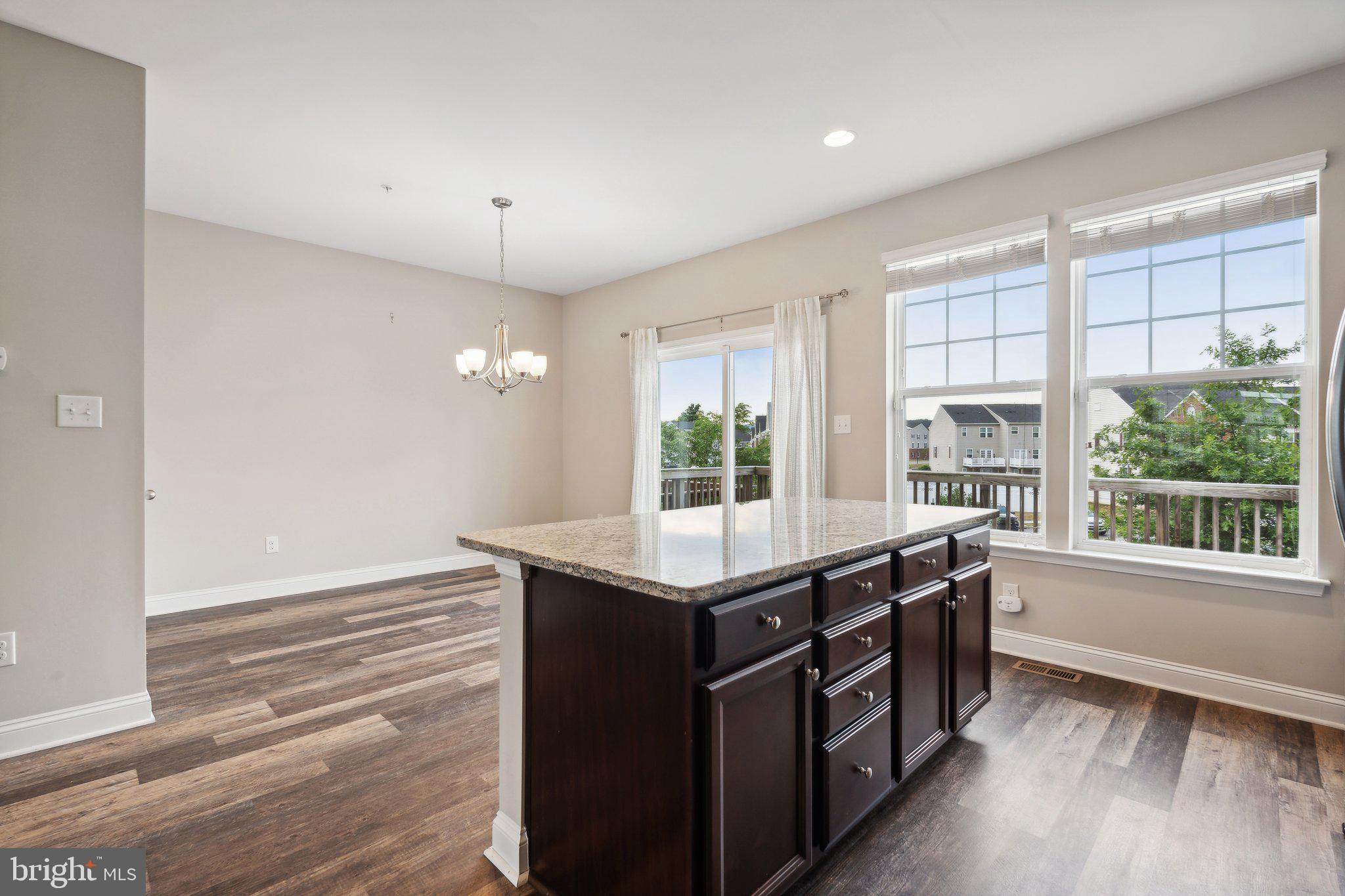 4652 Cambria Road Frederick, MD 21703 - Photo 7 of 36