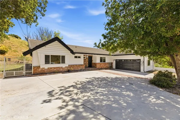 $1,294,000 | 9324 Elben Avenue, Sun Valley, CA 91352