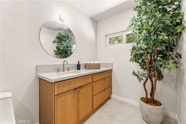 $1,294,000 | 9324 Elben Avenue, Sun Valley, CA 91352