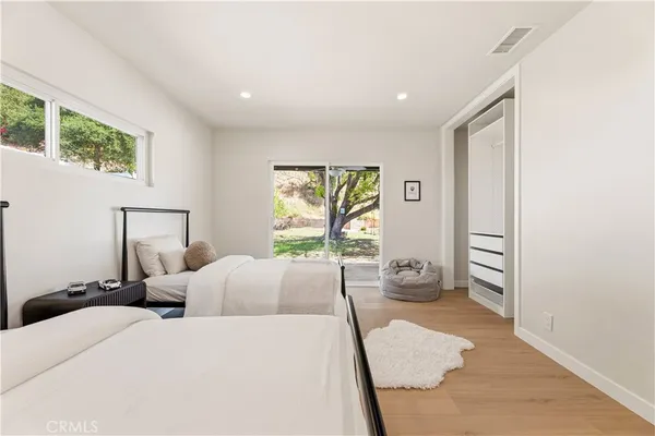 $1,294,000 | 9324 Elben Avenue, Sun Valley, CA 91352