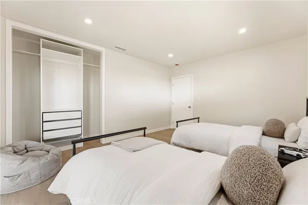 $1,294,000 | 9324 Elben Avenue, Sun Valley, CA 91352